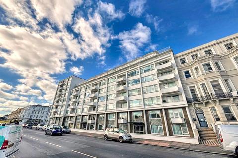 King Edwards Parade, Eastbourne 2 bed flat for sale