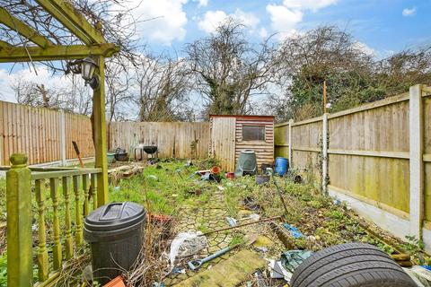 Paslowes, Basildon, Essex 3 bed terraced house for sale