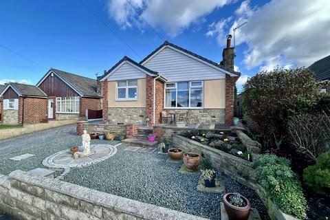 Springbank, Garforth, Leeds, LS25 3 bed detached bungalow for sale