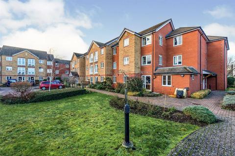 Goodes Court, Baldock Road, Royston 2 bed apartment for sale