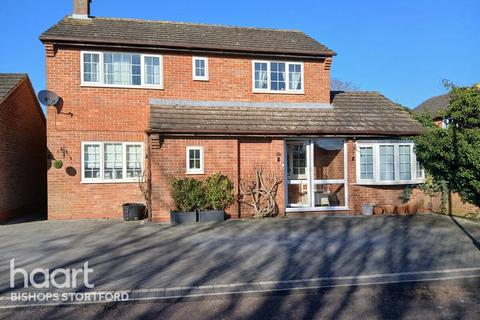 Bishop's Stortford CM23 4 bed detached house for sale