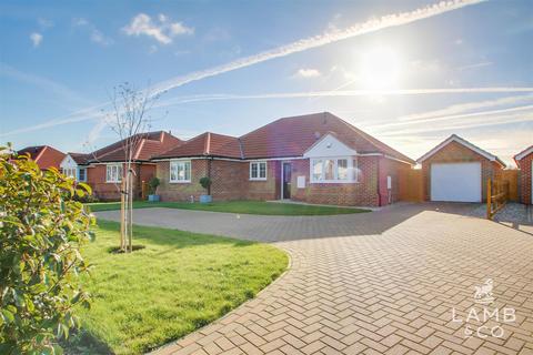 Mill Lane, Weeley Heath CO16 3 bed detached bungalow for sale