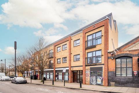 Chapter House, Dunbridge Street... 2 bed flat for sale