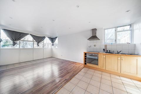 Averil Grove, Streatham, London, SW16 2 bed flat for sale