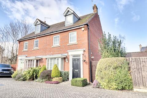 Little Canfield, Essex, DUNMOW, CM6 3 bed semi