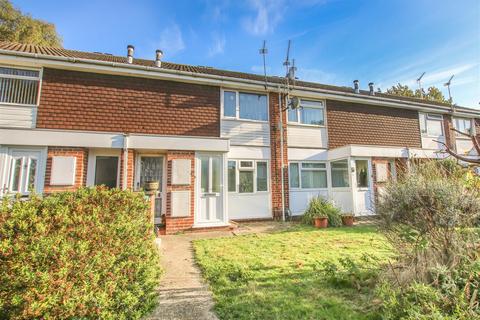 Rowland Way, Aylesbury HP19 1 bed maisonette for sale