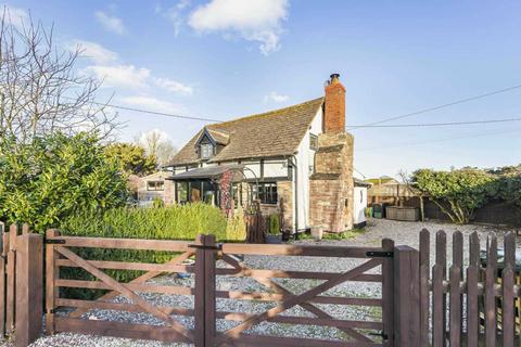 Moccas, Hereford HR2 2 bed cottage for sale