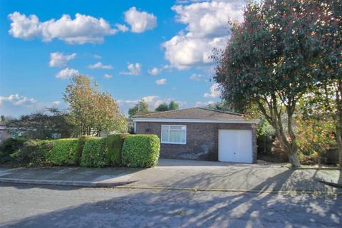 Pentwyn, Radyr, Cardiff 3 bed detached bungalow for sale