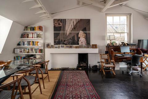 Holland Park, Holland Park, London, W11 3 bed apartment for sale