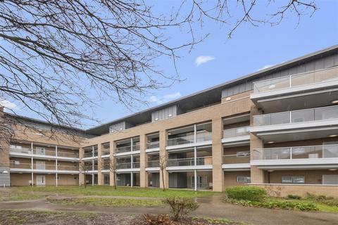 Chrislea Close, Hounslow TW5 1 bed flat for sale