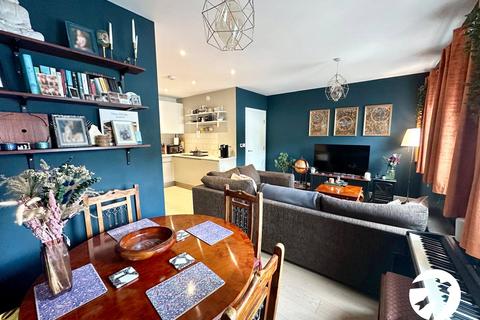 Osborn Terrace, London, SE3 2 bed flat for sale