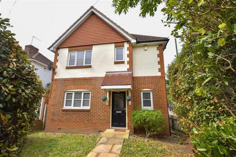 Wellington Avenue, Sidcup DA15 3 bed detached house for sale