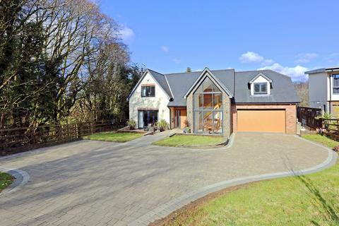 Heol Y Ffynnon, Pontypridd CF38 5 bed detached house for sale
