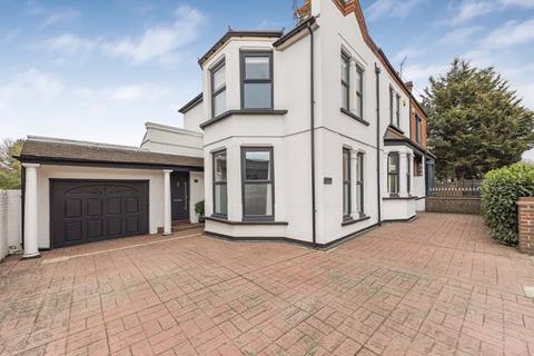 Vicarage Road, Bexley 5 bed semi