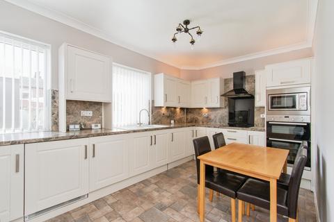 Westfield Avenue, West Yorkshire WF10 2 bed semi