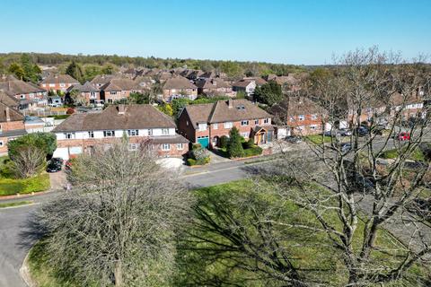 The Lawns, High Wycombe HP10 5 bed semi