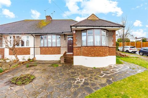 Spenser Crescent, Upminster, RM14 2 bed bungalow for sale