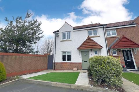 Seacrest Avenue, Fleetwood FY7 2 bed semi