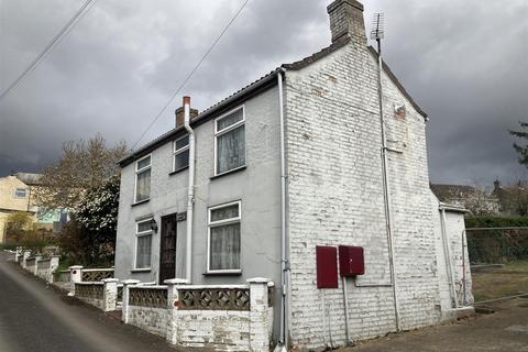 Victoria Place, Sutton CB6 2 bed detached house for sale
