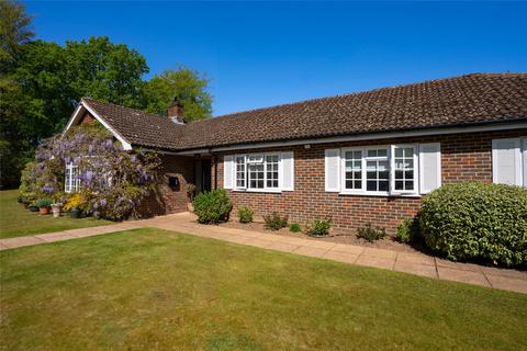Farnham Lane, Haslemere, Surrey, GU27 4 bed bungalow for sale