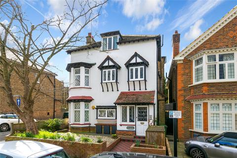 Mount Ararat Road, Richmond, TW10 2 bed apartment for sale