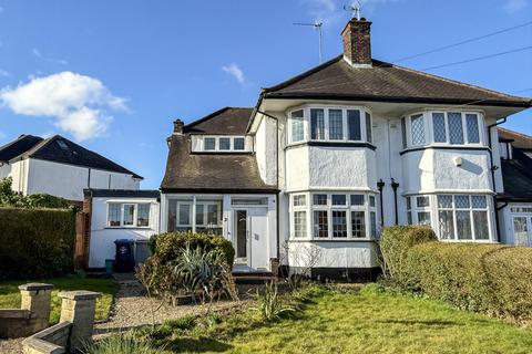 Woodhill Crescent, Harrow, HA3 3 bed semi