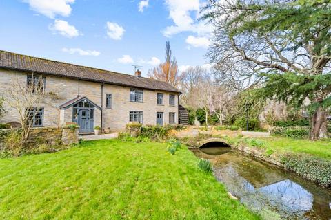 Langport TA10 4 bed semi