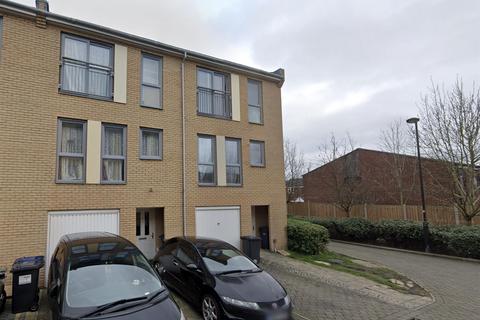 Cameron Crescent, Edgware 4 bed end of terrace house for sale