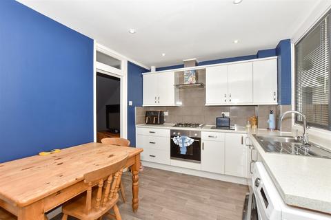 Cedar Close, Margate CT9 2 bed end of terrace house for sale