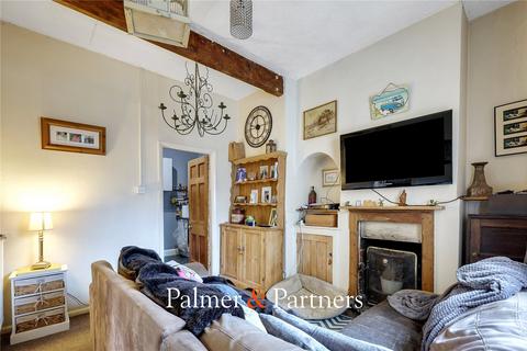 Winnock Road, Colchester, Essex, CO1 2 bed maisonette for sale