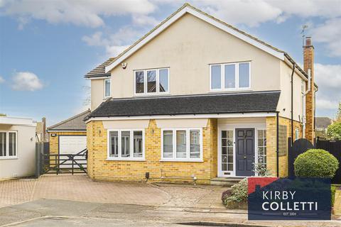 Woodstock Road, Broxbourne 5 bed detached house for sale