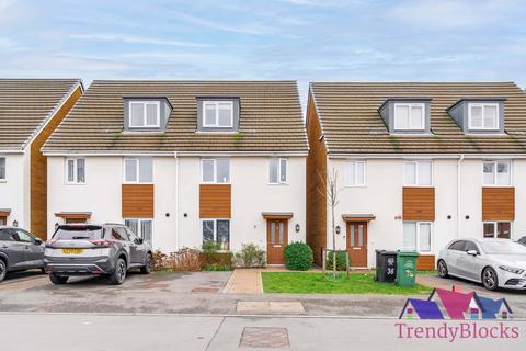 Ruby Tuesday Drive, Dartford DA1 4 bed terraced house for sale