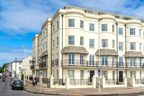 Marine Parade, Worthing, West Sussex... 2 bed flat for sale