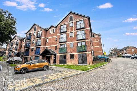 Claremont Heights, Colchester 1 bed apartment for sale