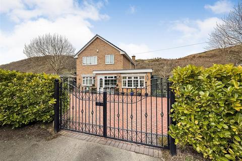 Middletown 4 bed detached house for sale