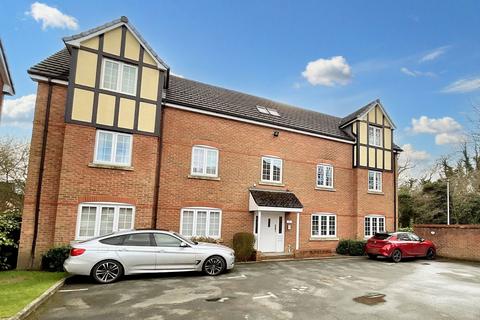 Clough Court, Nantwich, CW5 2 bed flat for sale