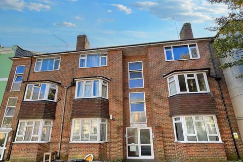 Pevensey Road, Eastbourne 2 bed flat for sale
