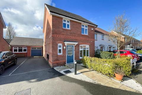Newhaven Road, Brinnington 3 bed detached house for sale