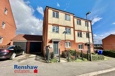 Disraeli Crescent, Ilkeston, Derbyshire 4 bed semi