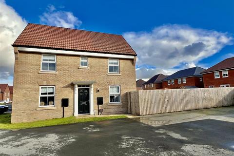 Turners View, Darlington 3 bed semi