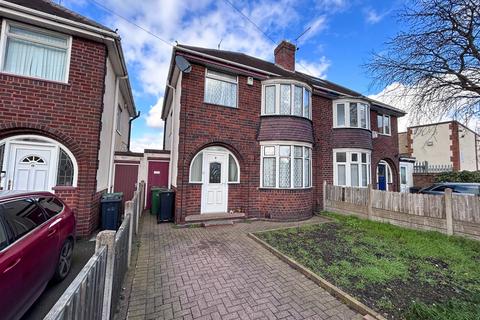 Corbyns Hall Road, Brierley Hill, DY5... 3 bed semi