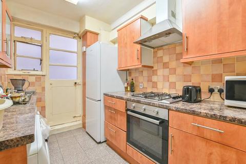 Hatherley Grove, Westbourne Grove... 2 bed flat for sale