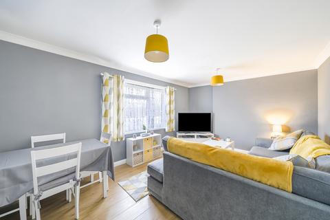 Dyneley Green, Townhill Park... 2 bed flat for sale