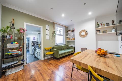 Leahurst Road, Hither Green 3 bed terraced house for sale