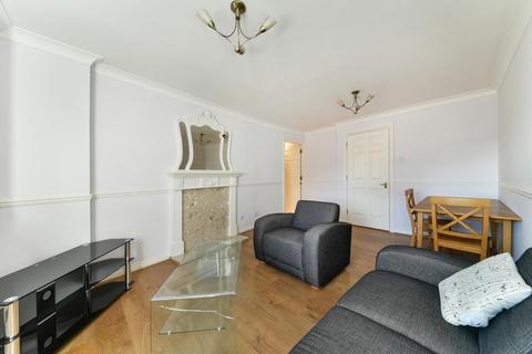 Cathedral Lodge, 110