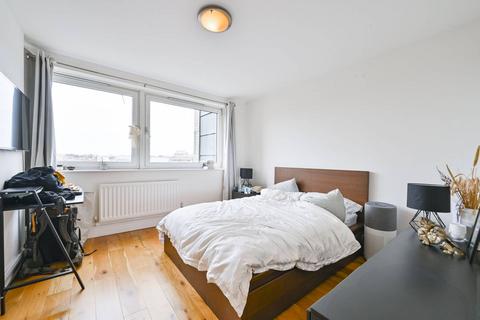 Wells Street, London, Fitzrovia... 2 bed flat for sale