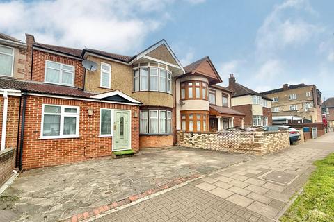 5 bedroom semi-detached house for sale