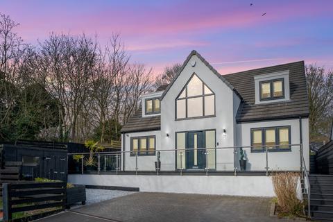 Woodside Road, Burton Joyce... 4 bed detached house for sale