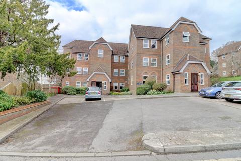 Malmers Well Road, Buckinghamshire HP13 3 bed apartment for sale