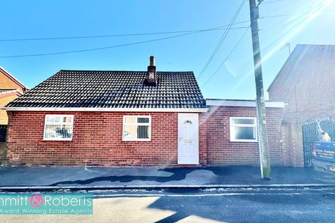 Moor View, Wheatley Hill, Durham, DH6 2 bed detached bungalow for sale